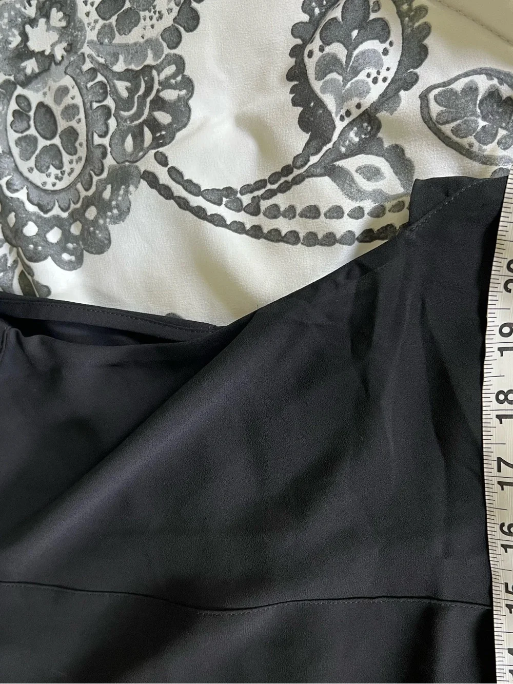 J Crew 365 Size Large Tall Top Black Sleeveless Split Neck Banded Collar Office